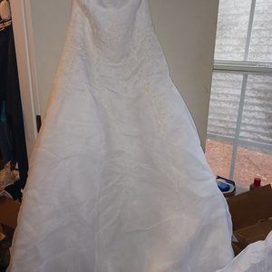 Wedding dress
